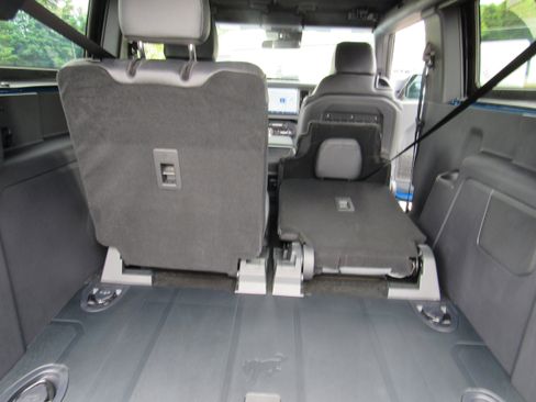 Used 2024 Ford Bronco Black Diamond w/ Sasquatch Package image 34