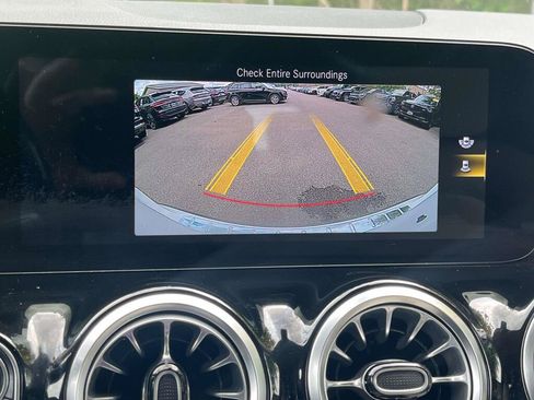 Used 2022 Mercedes-Benz GLA 250 4MATIC image 27