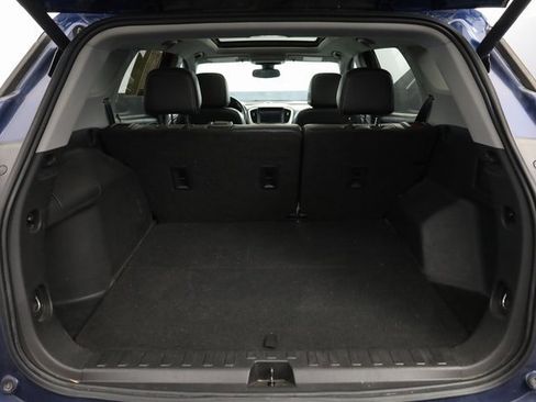 Used 2022 GMC Terrain SLT w/ Infotainment Package II image 29