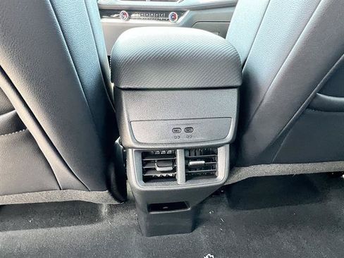 New 2027 Chevrolet Equinox LT w/ Convenience Package II AWD/4WD image 17