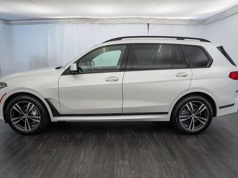 Used 2021 BMW X7 xDrive40i w/ M Sport Package AWD/4WD image 7