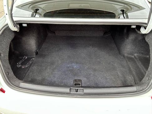Used 2016 Volkswagen Passat 1.8T SE FWD image 17