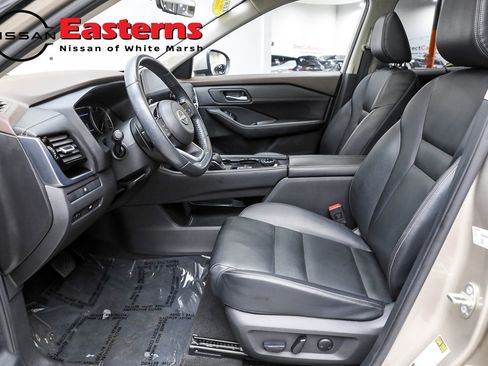 Used 2022 Nissan Rogue SL w/ SL Premium Package image 15