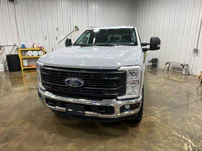 New 2026 Ford F250 XL w/ XL Off-Road Package