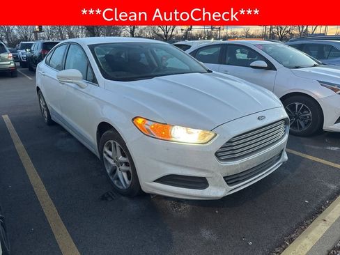 Used 2014 Ford Fusion SE image 3