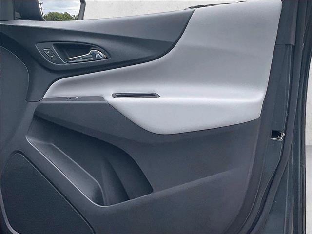 Used 2020 Chevrolet Equinox LS FWD image 19