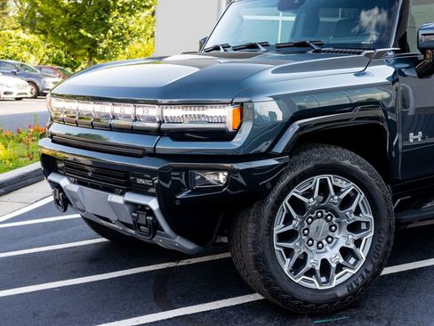 Used 2025 GMC Hummer EV 3X AWD/4WD image 4