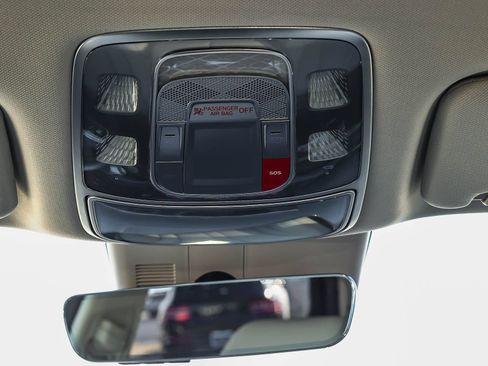 Used 2026 Genesis GV80 2.5T RWD image 17
