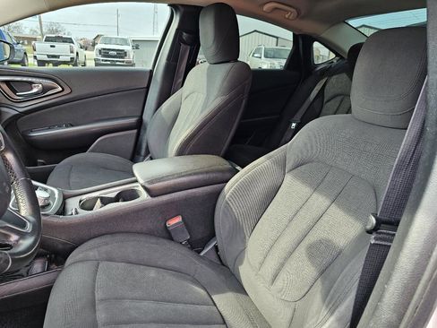 Used 2017 Chrysler 200 LX w/ Dark Appearance Package FWD image 9