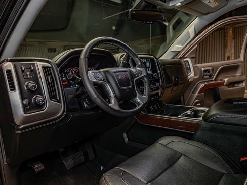 Used 2018 GMC Sierra 1500 SLT image 13