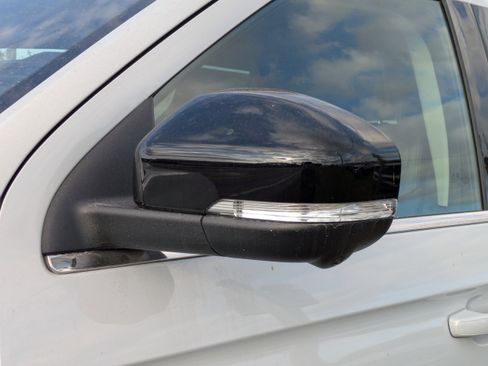 New 2025 Ford Expedition Platinum image 11