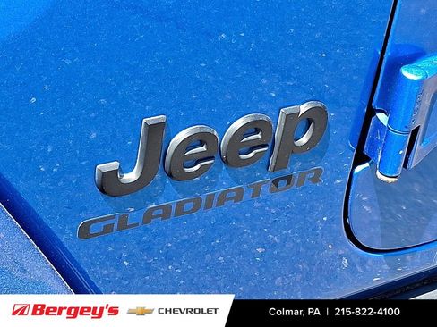 Used 2021 Jeep Gladiator Sport AWD/4WD image 33