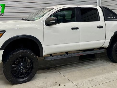 Used 2021 Nissan Titan PRO-4X w/ Pro-4x Convenience Package AWD/4WD image 1