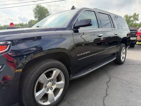 Used 2017 Chevrolet Suburban LT AWD/4WD image 70
