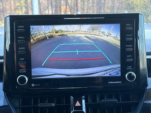 Used 2022 Toyota Corolla LE image 24