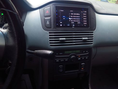 Used 2004 Honda Pilot EX image 8