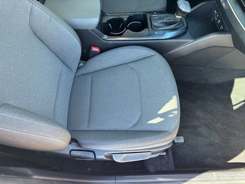 Used 2025 Kia K4 LXS image 17