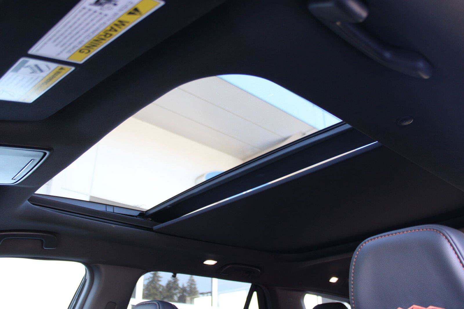 Used 2025 Honda Pilot TrailSport image 31