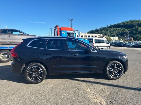 Used 2020 Volvo XC60 T5 Momentum w/ Protection Package AWD/4WD image 8