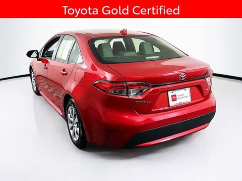 Certified 2021 Toyota Corolla LE image 30
