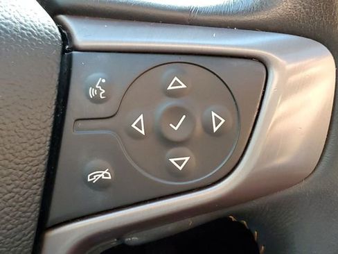 Used 2022 GMC Terrain AT4 image 15