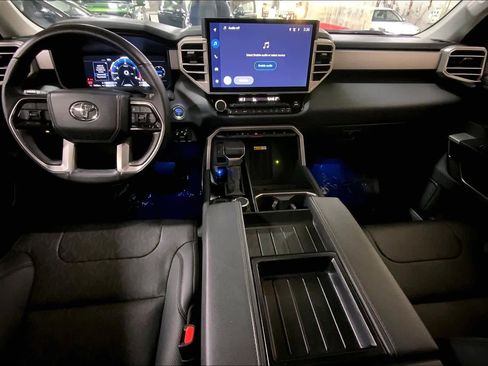 Used 2024 Toyota Tundra Limited image 15