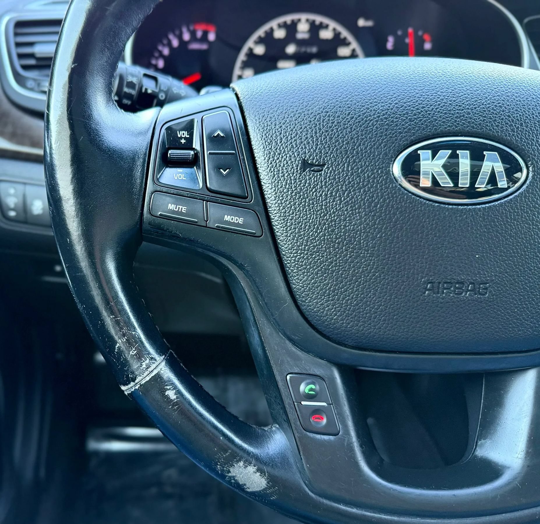 Used 2015 Kia Cadenza Premium w/ Luxury Package FWD image 14