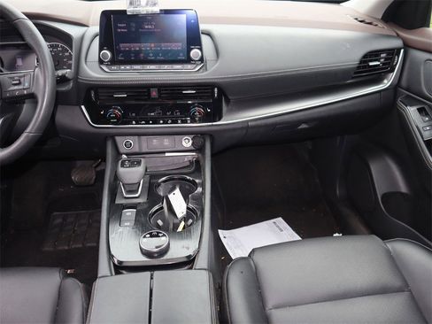 Certified 2022 Nissan Rogue SV w/ SV Premium Package image 14