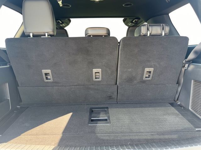Used 2024 Ford Expedition Platinum RWD image 32