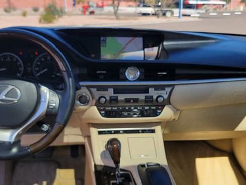 Used 2013 Lexus ES 350 w/ Luxury Pkg image 12