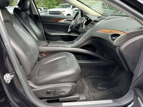 Used 2013 Lincoln MKZ FWD image 15