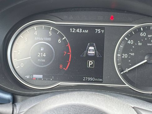 Used 2025 Nissan Versa SV FWD image 35