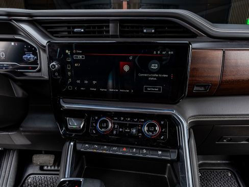 Used 2023 GMC Sierra 1500 Denali Ultimate image 24