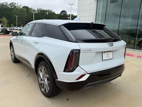 New 2026 Cadillac Optiq Luxury 1 AWD/4WD image 3