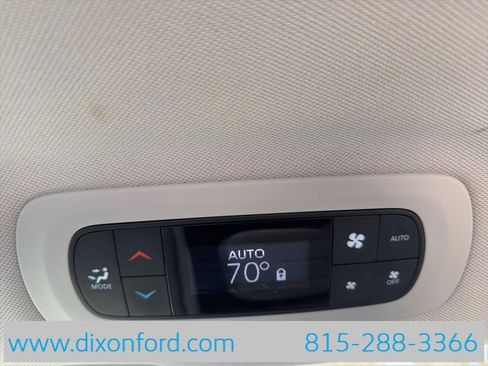 Used 2020 Chrysler Pacifica Limited image 24