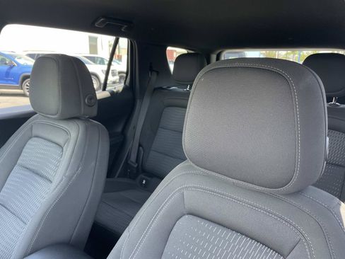 Used 2025 Chevrolet Equinox LT FWD image 22