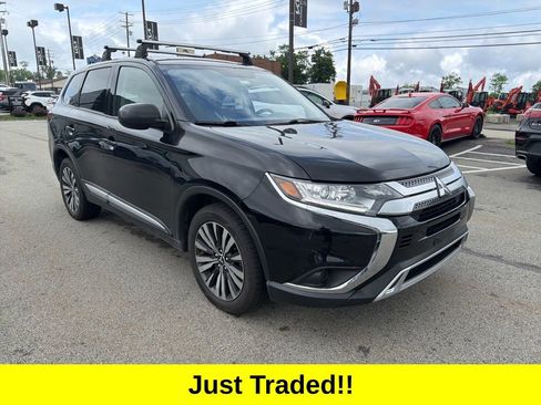 Used 2020 Mitsubishi Outlander ES AWD/4WD image 1