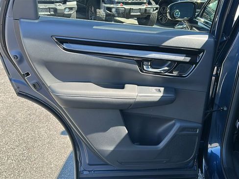 Used 2025 Honda CR-V EX-L image 23