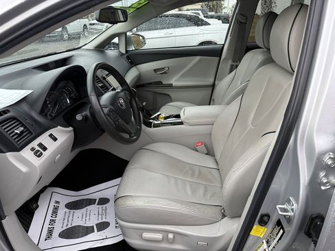 Used 2013 Toyota Venza LE image 11