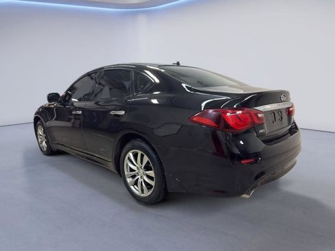 Used 2015 INFINITI Q70 3.7 image 4