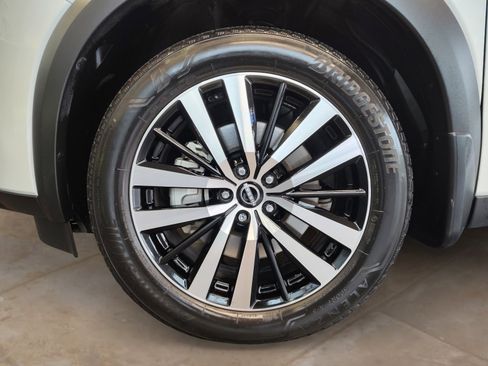 Used 2023 Nissan Pathfinder Platinum w/ Cargo Package FWD image 33