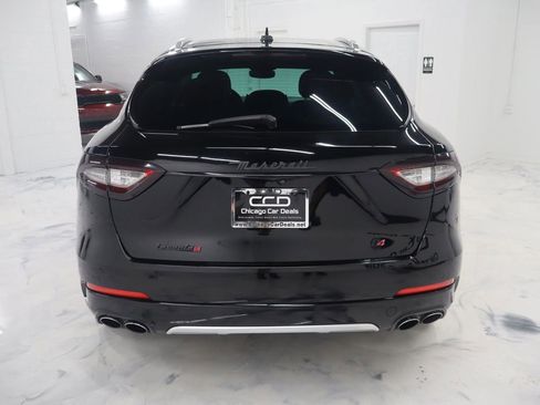 Used 2017 Maserati Levante S image 6