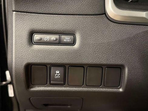 Used 2019 Nissan Murano SV AWD/4WD image 32