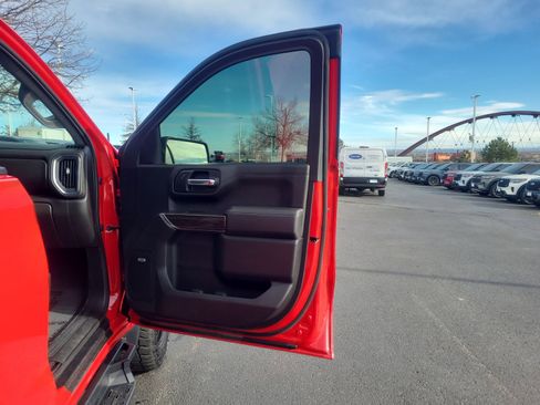 Used 2020 Chevrolet Silverado 1500 LT Trail Boss image 16