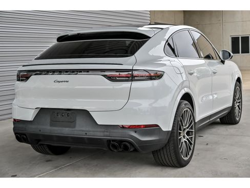 Used 2023 Porsche Cayenne Platinum Edition AWD/4WD image 8