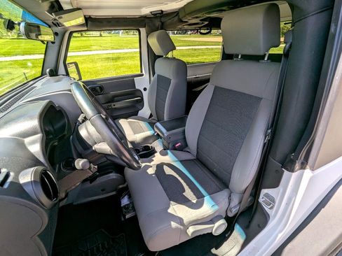 Used 2009 Jeep Wrangler X image 14