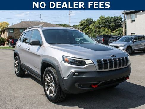 Used 2020 Jeep Cherokee Trailhawk w/ Cold Weather Group image 2