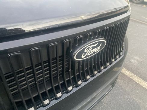 Used 2025 Ford Maverick Lobo image 9