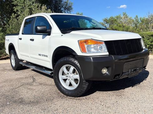 Used 2010 Nissan Titan PRO-4X AWD/4WD image 2