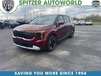 Certified 2025 Kia Carnival LXS